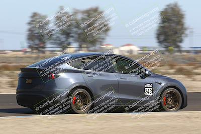 media/Nov-08-2025-Speed Ventures (Sat) [[1c7a6332f5]]/TC B/Session 2 (Turn 2)/